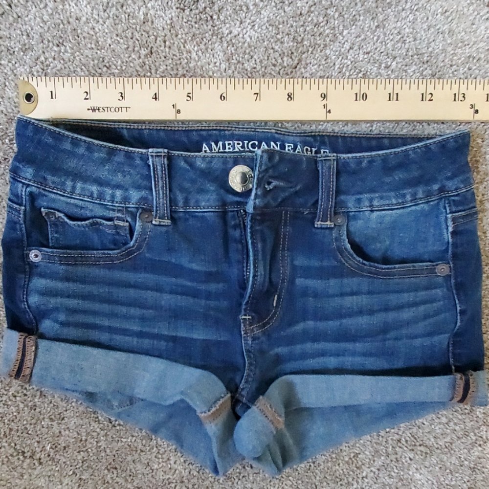 American Eagle 360 degree super stretch Shortie
